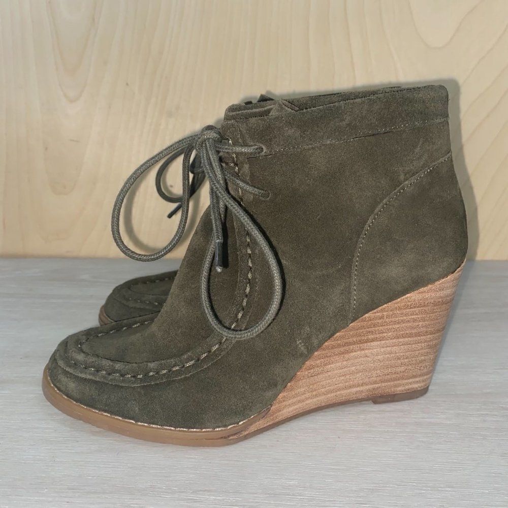 Lucky Brand Ysabel Moss Green Lace Up Wedge 5.5